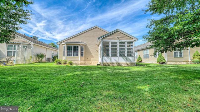 30 WORDSWORTH ST, Galloway, NJ 08205