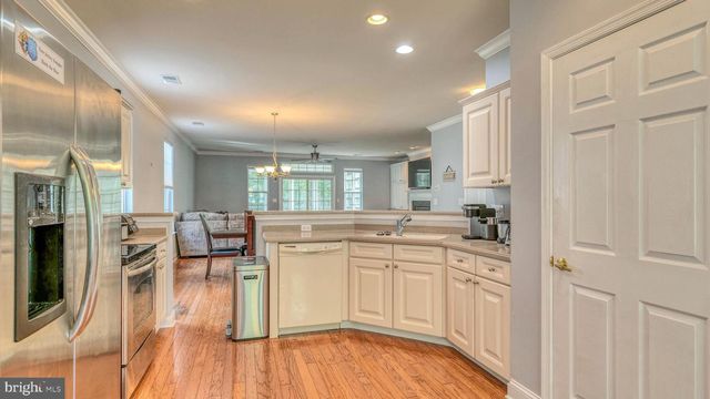 30 WORDSWORTH ST, Galloway, NJ 08205