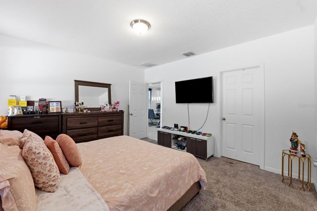 1036 KOBUK STREET, Haines City, FL 33844
