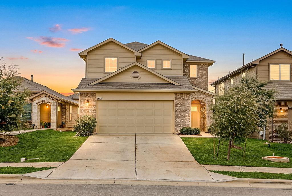 13925 Heywood DR, Pflugerville, TX 78660