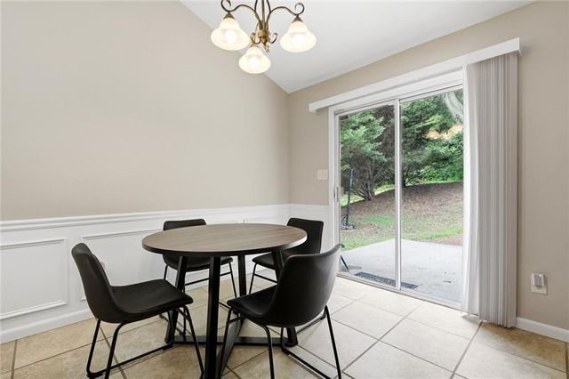 5480 Amber Cove Way, Flowery Branch, GA 30542