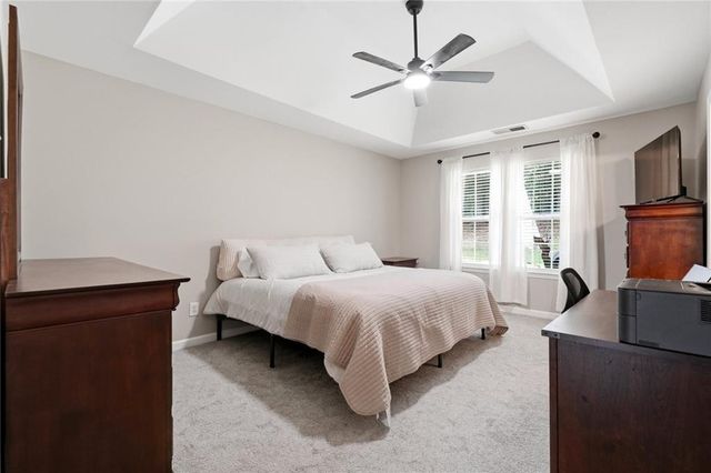 5480 Amber Cove Way, Flowery Branch, GA 30542