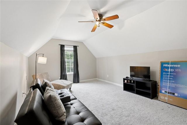 5480 Amber Cove Way, Flowery Branch, GA 30542