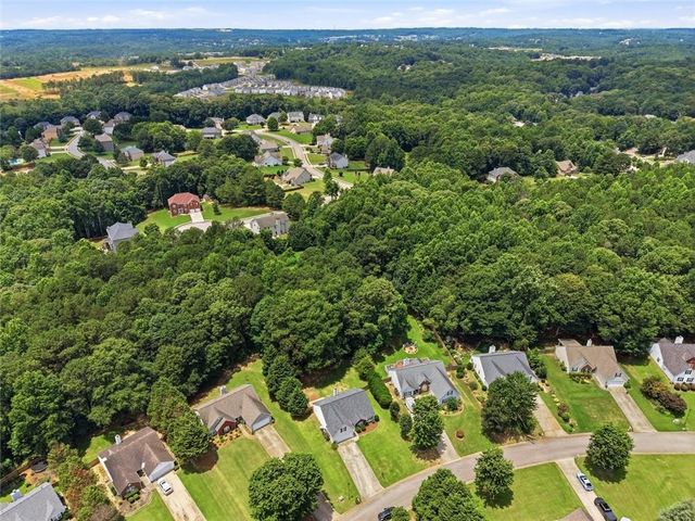 5480 Amber Cove Way, Flowery Branch, GA 30542