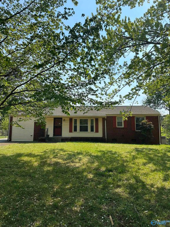 2113 NW Norris Road, Huntsville, AL 35810