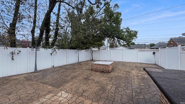 1825 Bellemeade Avenue, Evansville, IN 47714