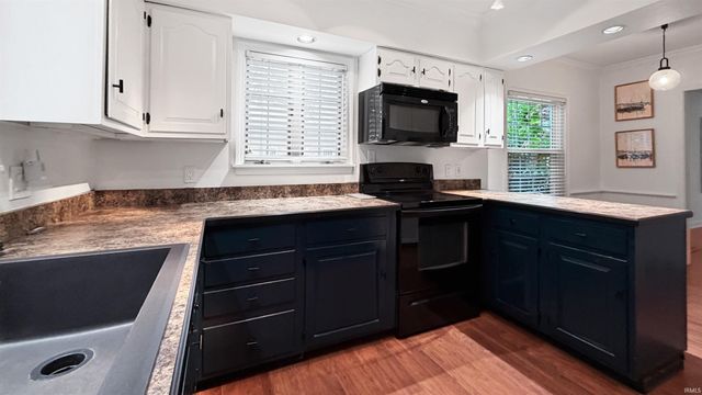 1825 Bellemeade Avenue, Evansville, IN 47714