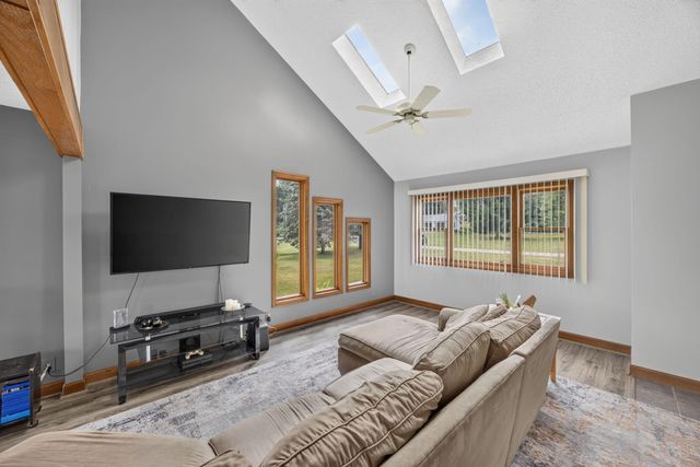 11520 N Lookout Ridge, Canadian Lakes, MI 49346