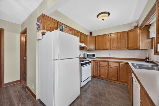 11520 N Lookout Ridge, Canadian Lakes, MI 49346