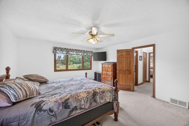 11520 N Lookout Ridge, Canadian Lakes, MI 49346