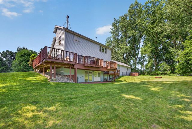 11520 N Lookout Ridge, Canadian Lakes, MI 49346