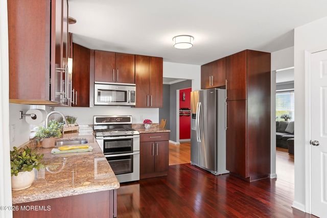 1918 Birchbark Place, Toms River, NJ 08753