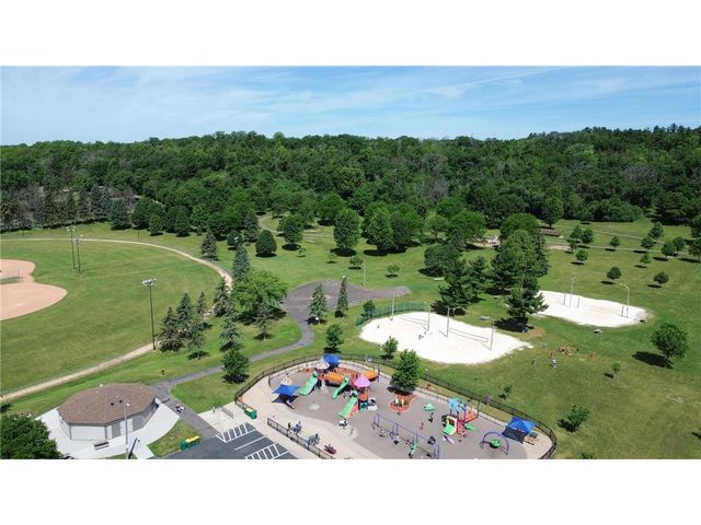 415 N 8th Street, River Falls, WI 54022