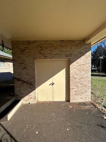 8 McKendree Cir, Hermitage, TN 37076