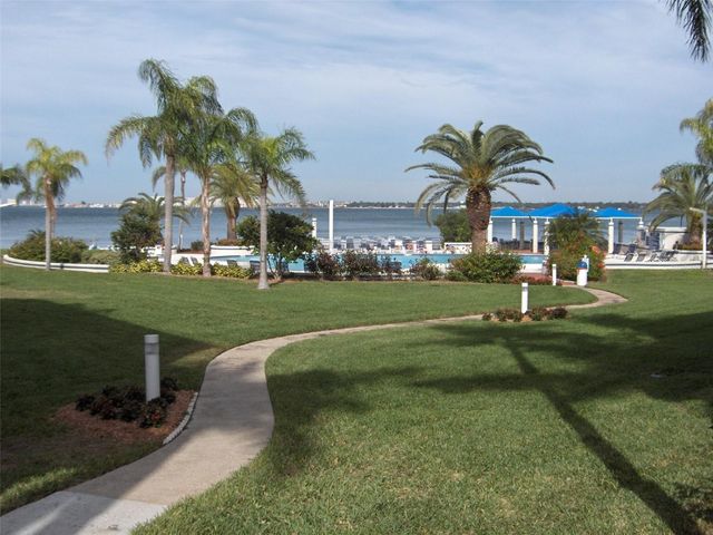 5277 ISLA KEY BOULEVARD S 321, St Petersburg, FL 33715