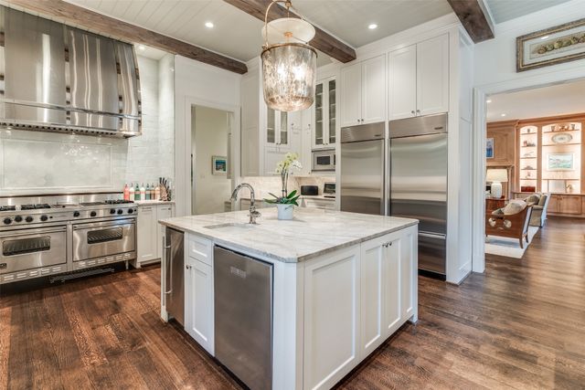 3820 Potomac Avenue, Highland Park, TX 75205