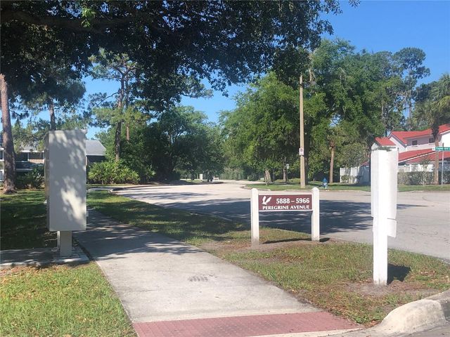 5942 PEREGRINE AVENUE 22C, Orlando, FL 32819