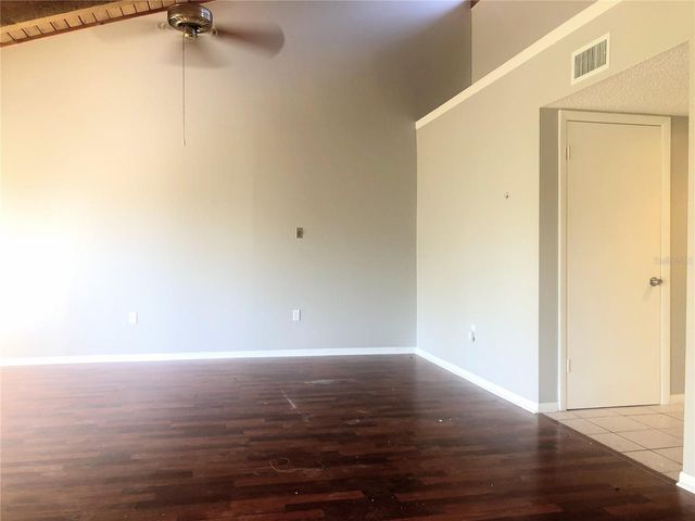 5942 PEREGRINE AVENUE 22C, Orlando, FL 32819