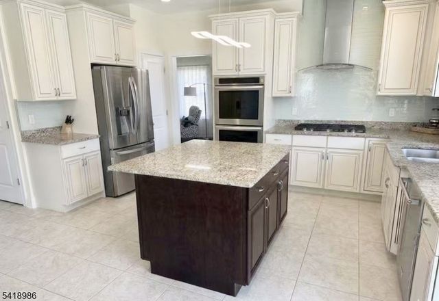 15 Dublin Rd, Montgomery Twp., NJ 08558