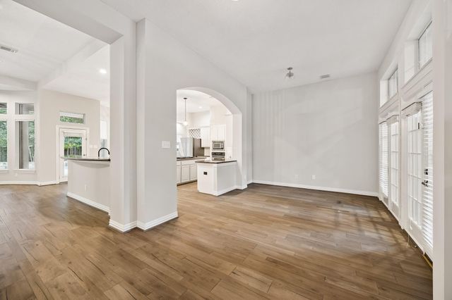 34 N Lansdowne Circle, The Woodlands, TX 77382