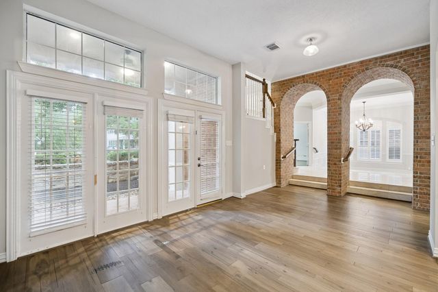 34 N Lansdowne Circle, The Woodlands, TX 77382