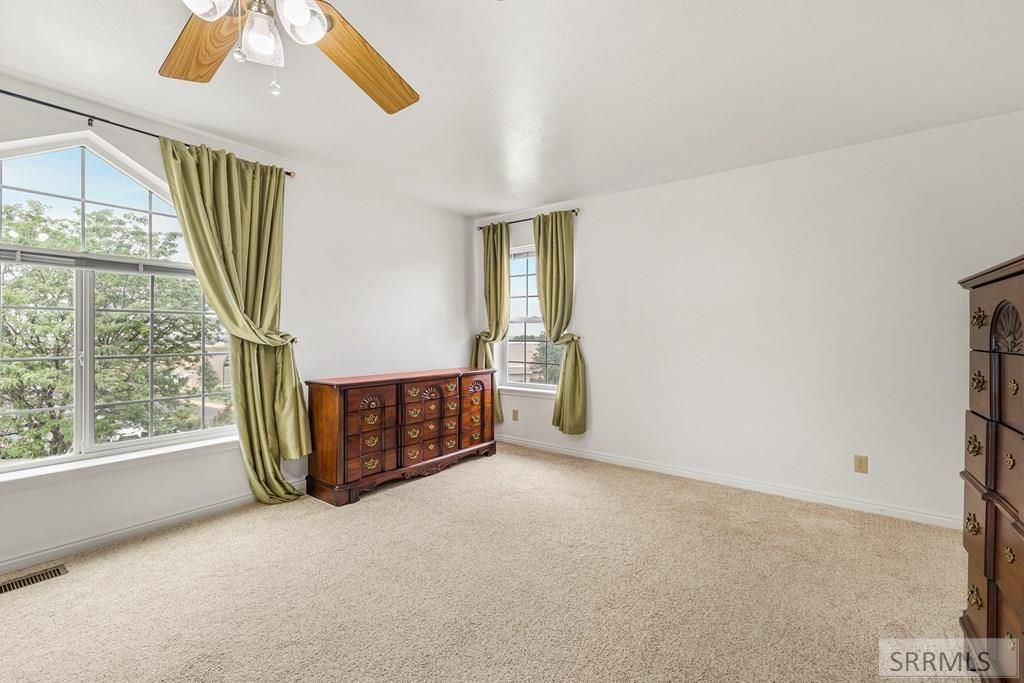 Image 10 of property listing at 1617 Calico Circle, Pocatello, ID 83201