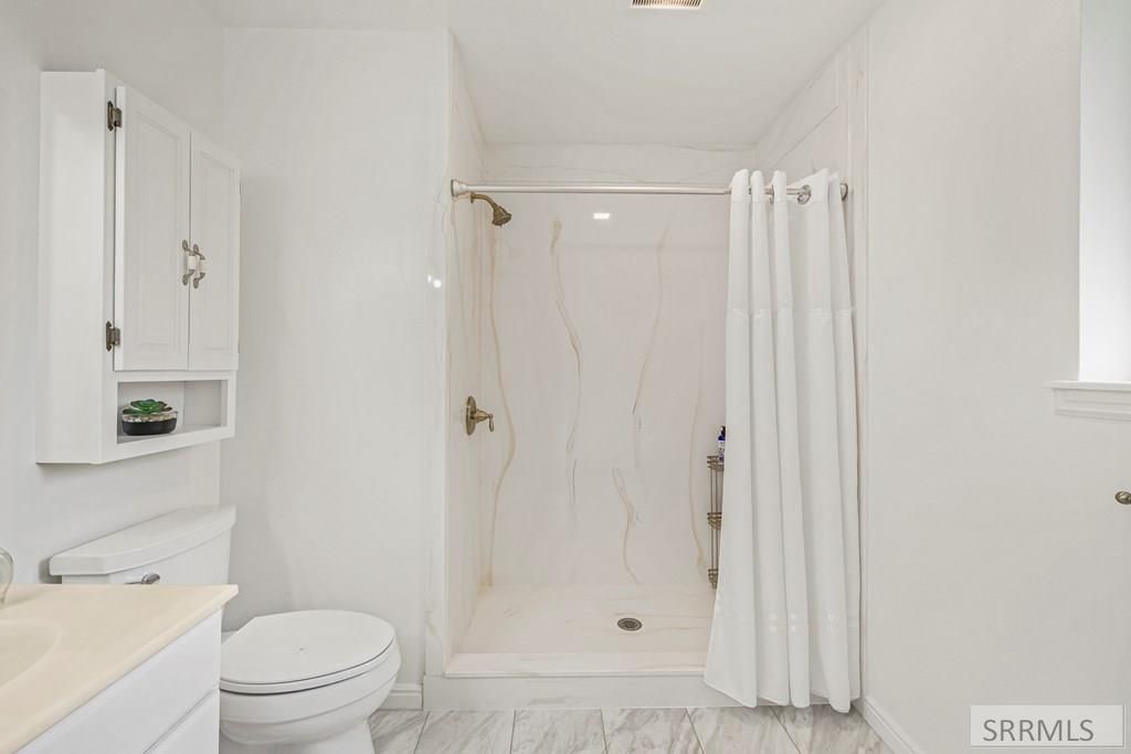 Image 15 of property listing at 1617 Calico Circle, Pocatello, ID 83201