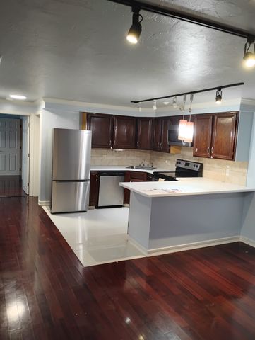 11 Hulbert Rd 15, Worcester, MA 01603