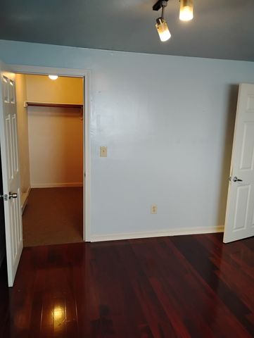 11 Hulbert Rd 15, Worcester, MA 01603
