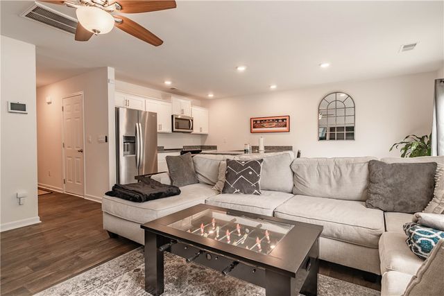 304 Oakmont Valley Trail, Seneca, SC 29678