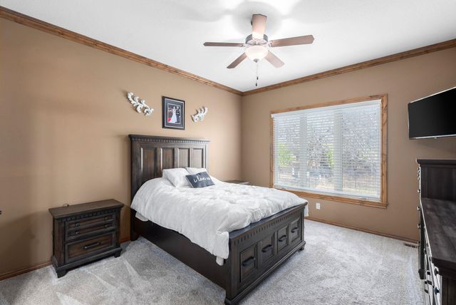 1748 S Cascade Pt, Andover, KS 67002