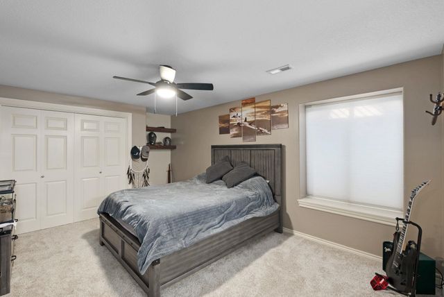 1748 S Cascade Pt, Andover, KS 67002