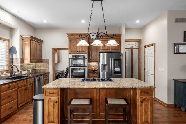 1748 S Cascade Pt, Andover, KS 67002