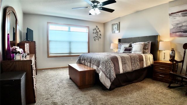 277 S 79th Street 501, West Des Moines, IA 50266