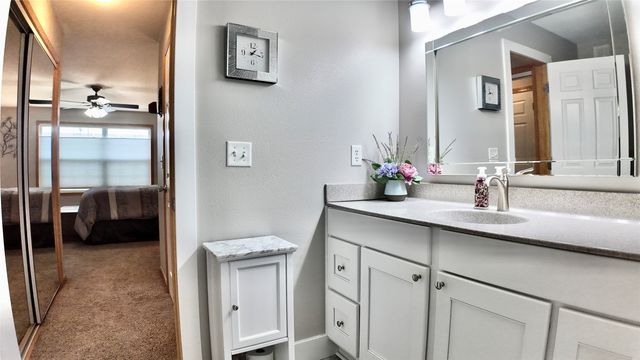 277 S 79th Street 501, West Des Moines, IA 50266