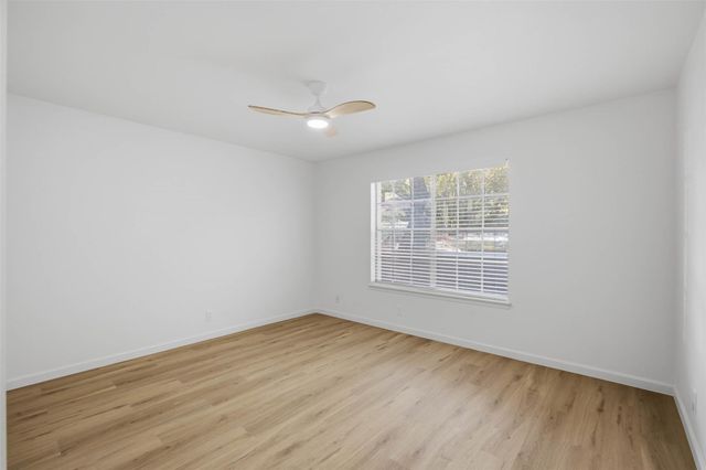 300 Crockett ST 119, Austin, TX 78704