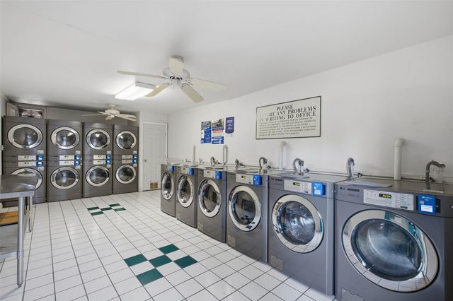 300 Crockett ST 119, Austin, TX 78704