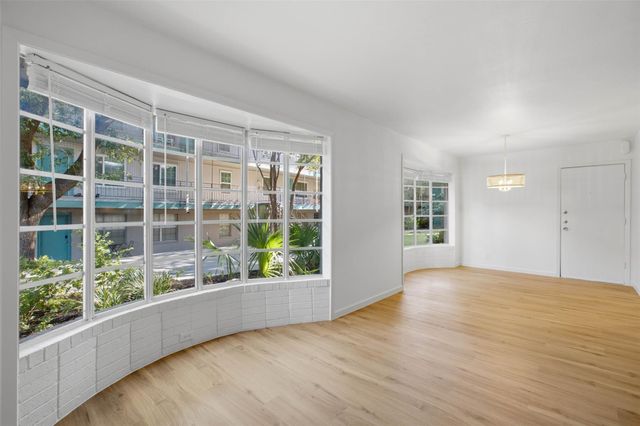 300 Crockett ST 119, Austin, TX 78704