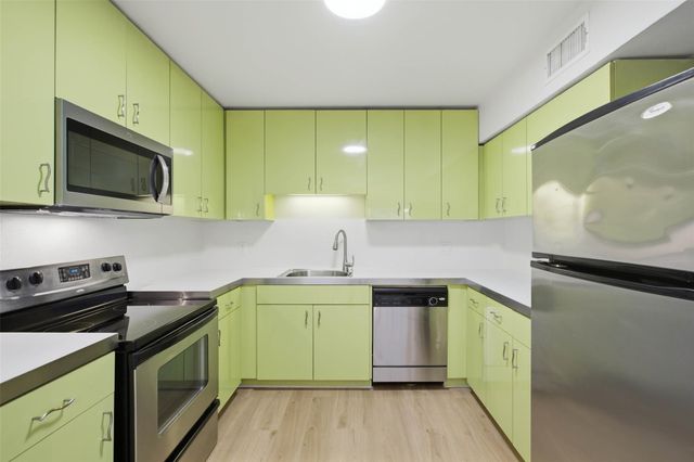 300 Crockett ST 119, Austin, TX 78704