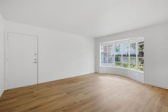 300 Crockett ST 119, Austin, TX 78704