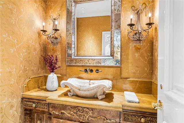 26501 Silver Saddle Lane, Laguna Hills, CA 92653