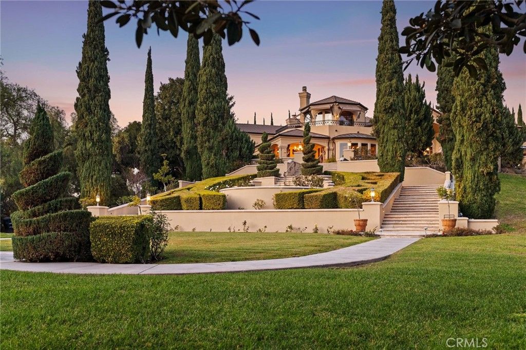 26501 Silver Saddle Lane, Laguna Hills, CA 92653