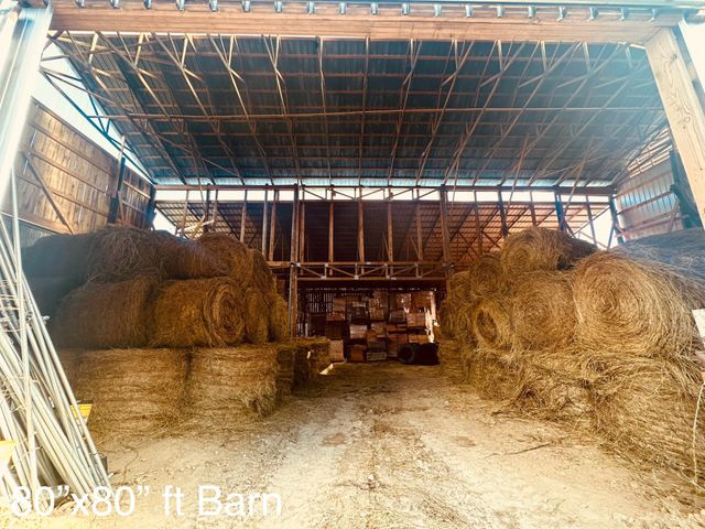 1611 Knob Creek Rd, Celina, TN 38551