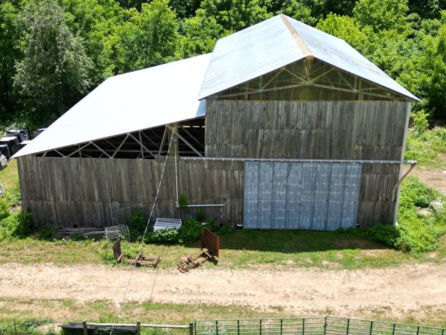 1611 Knob Creek Rd, Celina, TN 38551