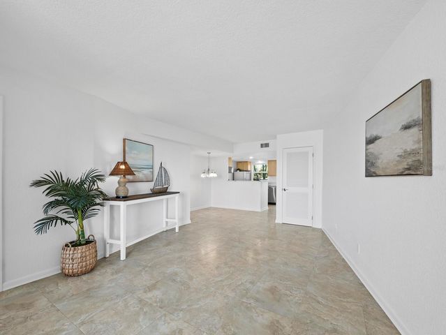 5231 GULF OF MEXICO DRIVE 104, Longboat Key, FL 34228