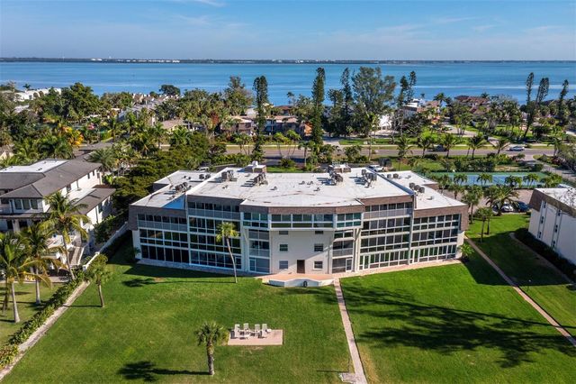 5231 GULF OF MEXICO DRIVE 104, Longboat Key, FL 34228