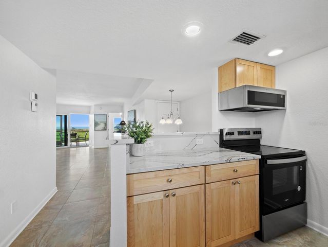 5231 GULF OF MEXICO DRIVE 104, Longboat Key, FL 34228