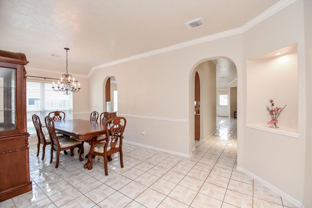 7915 Fall Hollow Drive, Houston, TX 77041