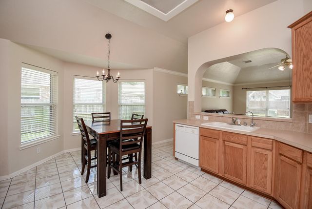 7915 Fall Hollow Drive, Houston, TX 77041
