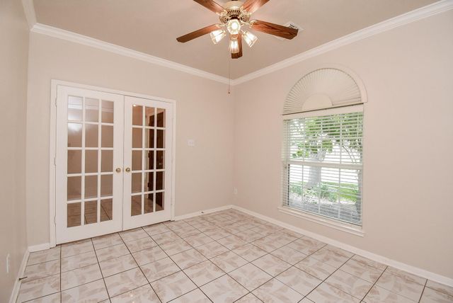 7915 Fall Hollow Drive, Houston, TX 77041